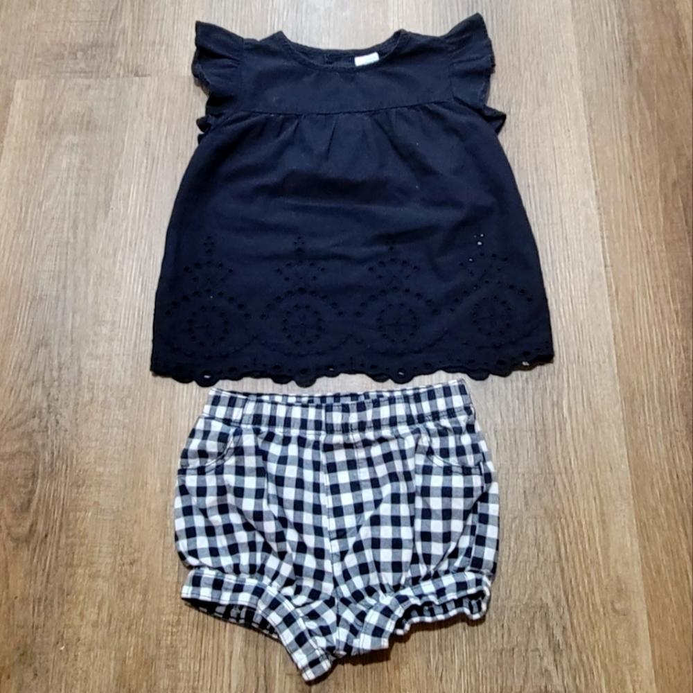 Carters 18 month Black ans White Gingham 2 Piece Set